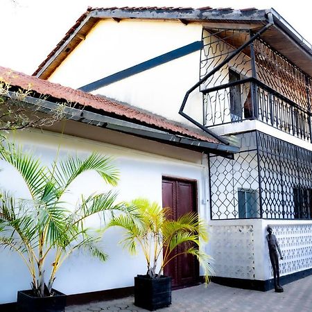 Wakawaka Hostel Arusha Esterno foto