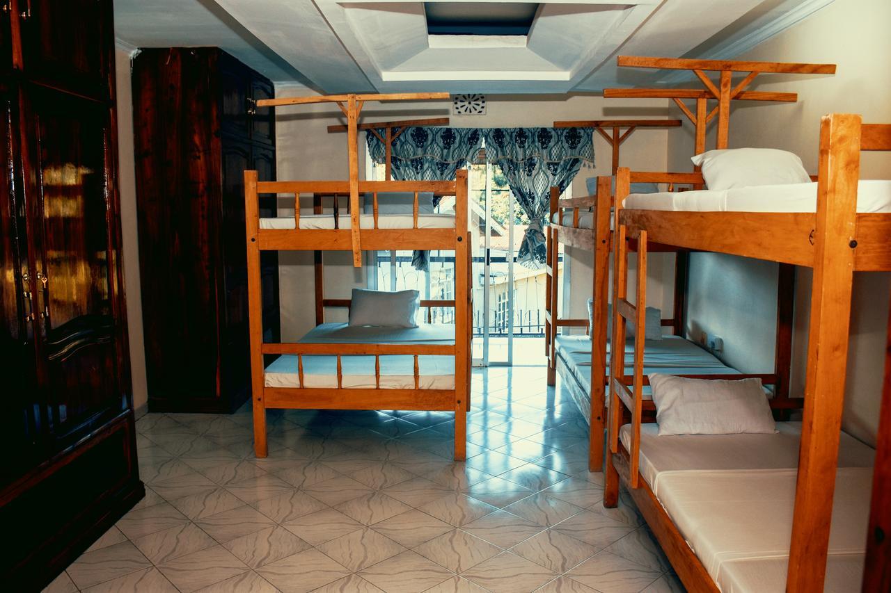 Wakawaka Hostel Arusha Esterno foto