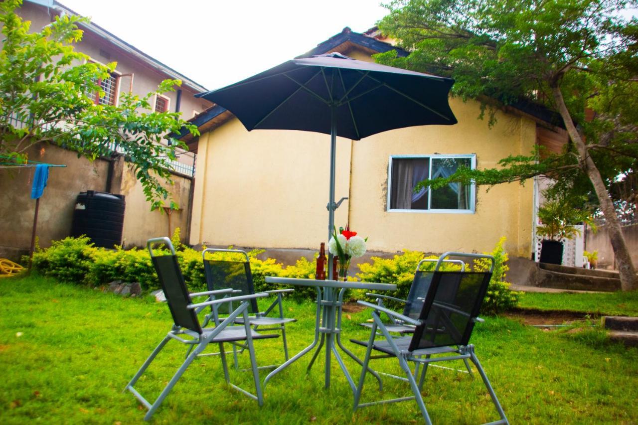 Wakawaka Hostel Arusha Esterno foto